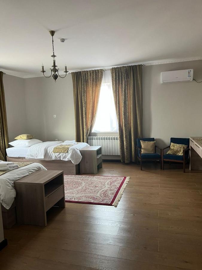 Green Town Hotel Szymkent Zewnętrze zdjęcie