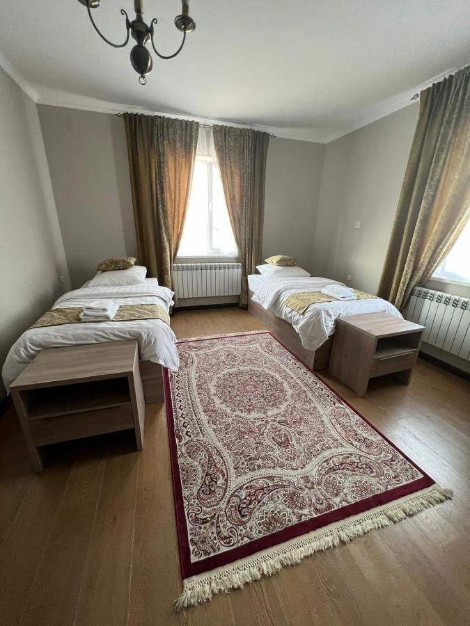 Green Town Hotel Szymkent Zewnętrze zdjęcie