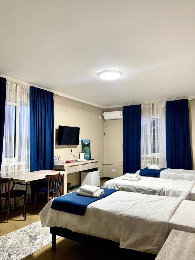 Green Town Hotel Szymkent Zewnętrze zdjęcie